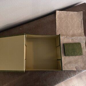 Green Gucci gift box W/Receipt holder